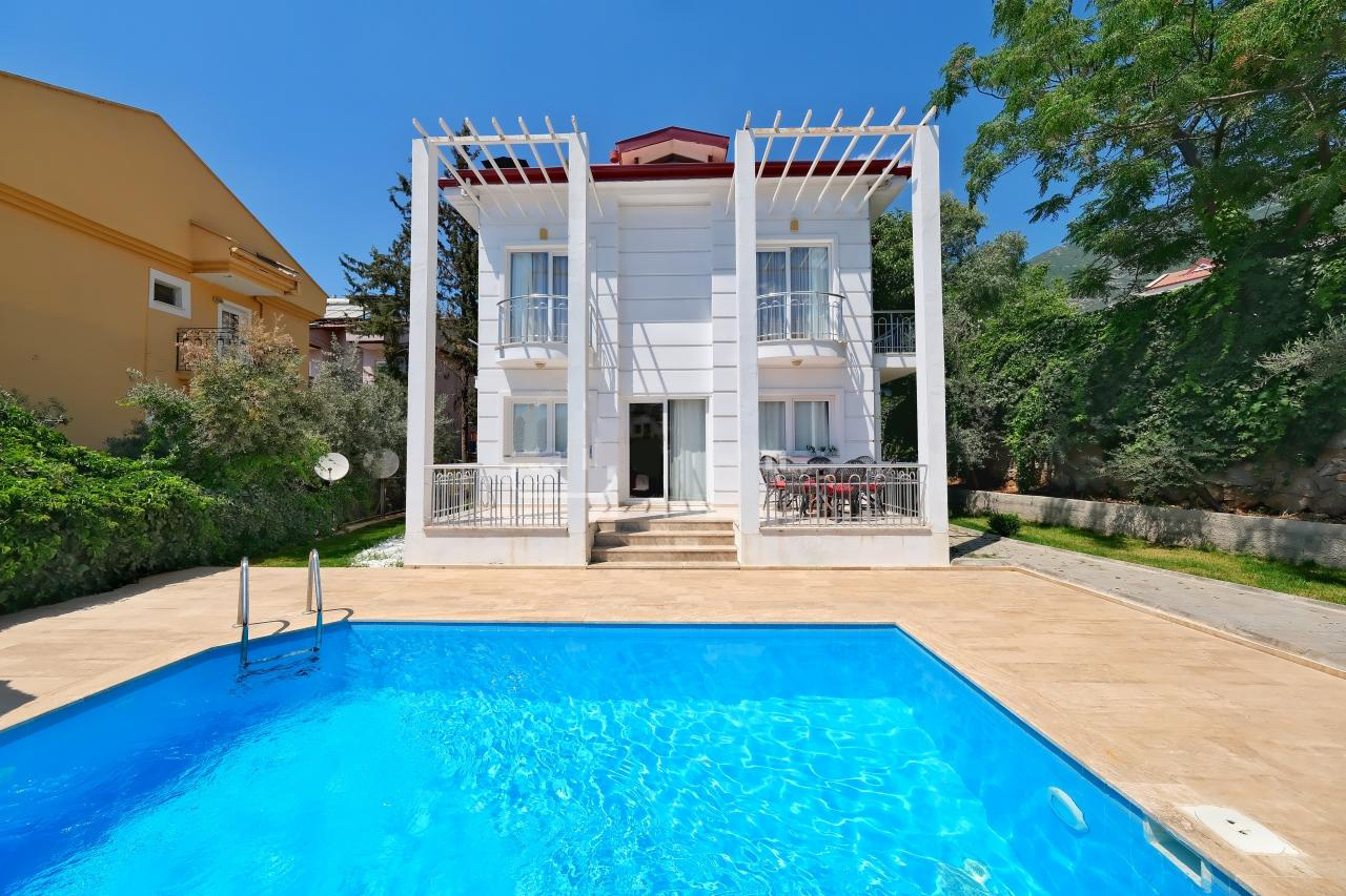Villa Resmi