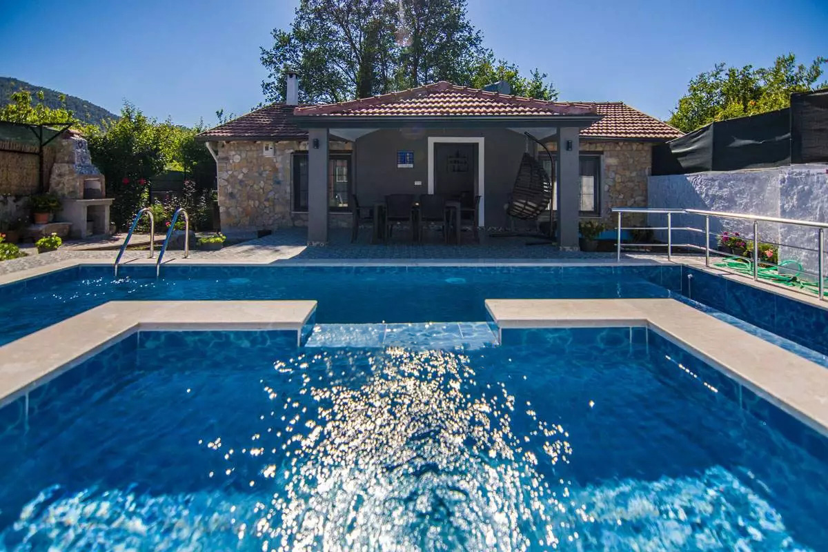 Villa Resmi