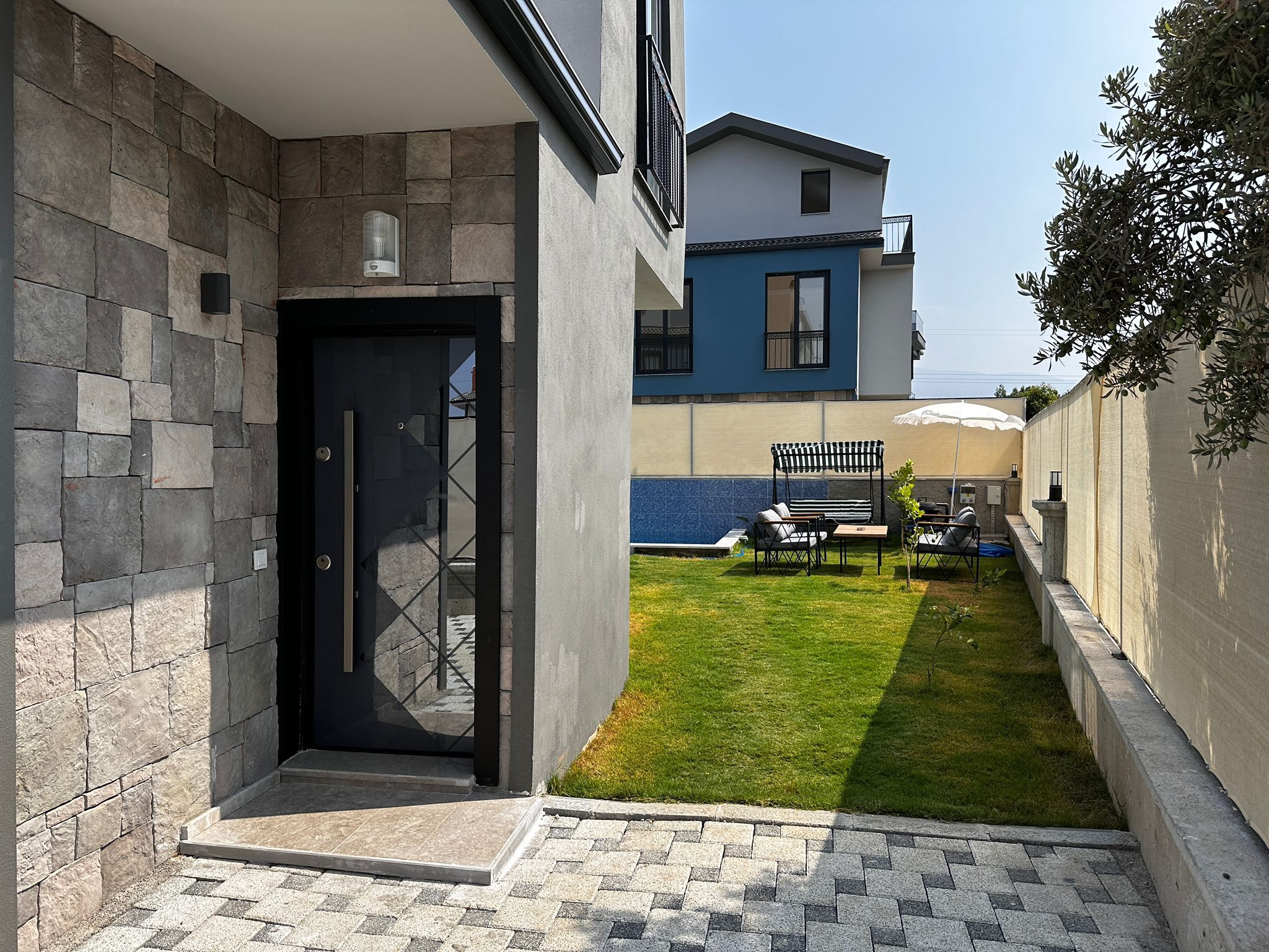 Villa Resmi