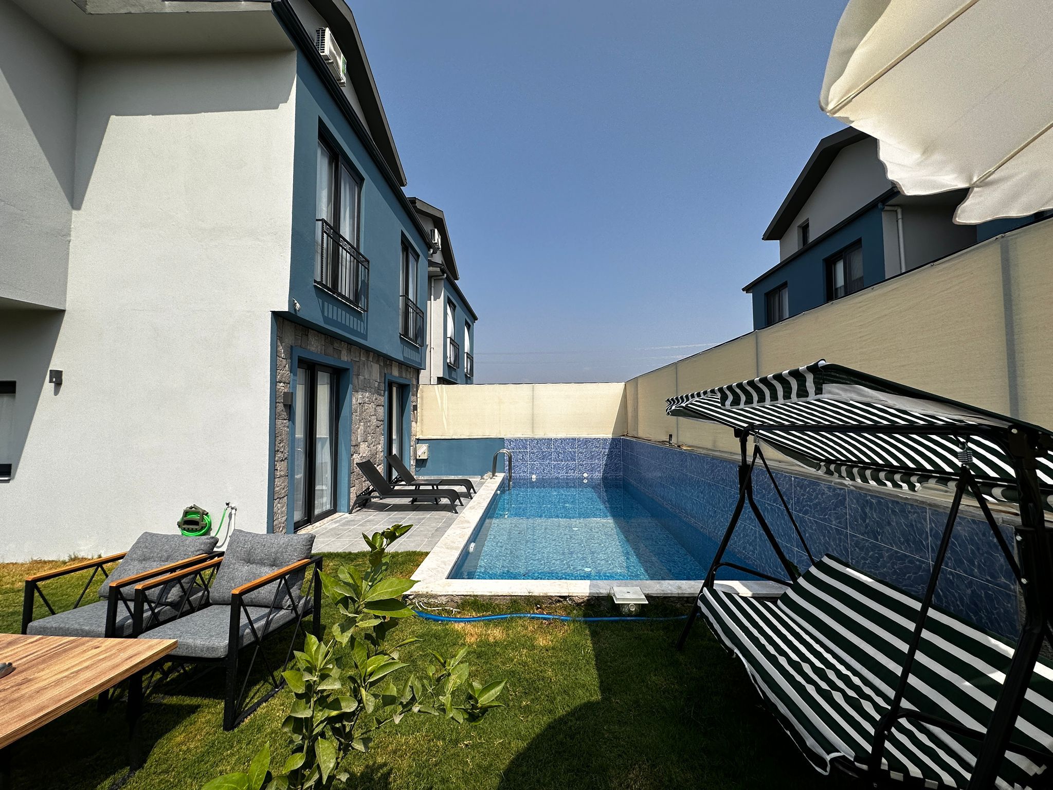 Villa Resmi