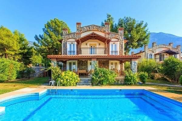 Villa Resmi
