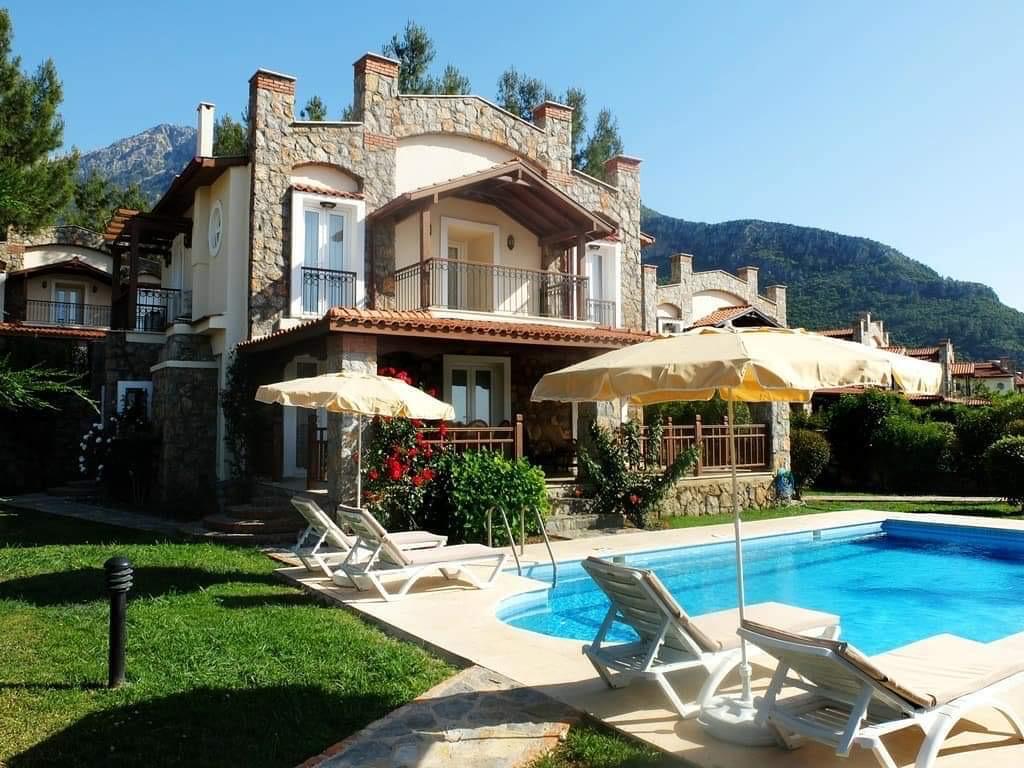 Villa Resmi