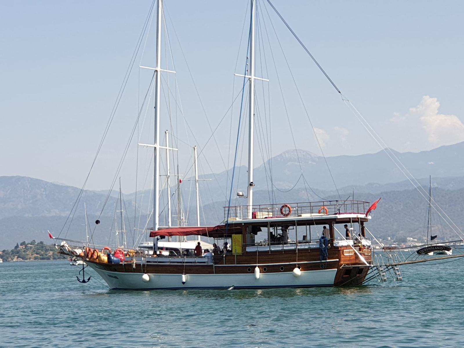 12 Adalar Tekne Turu