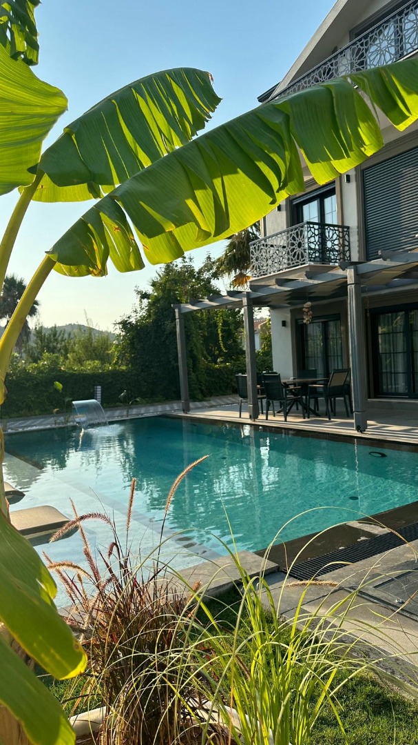 Villa Resmi