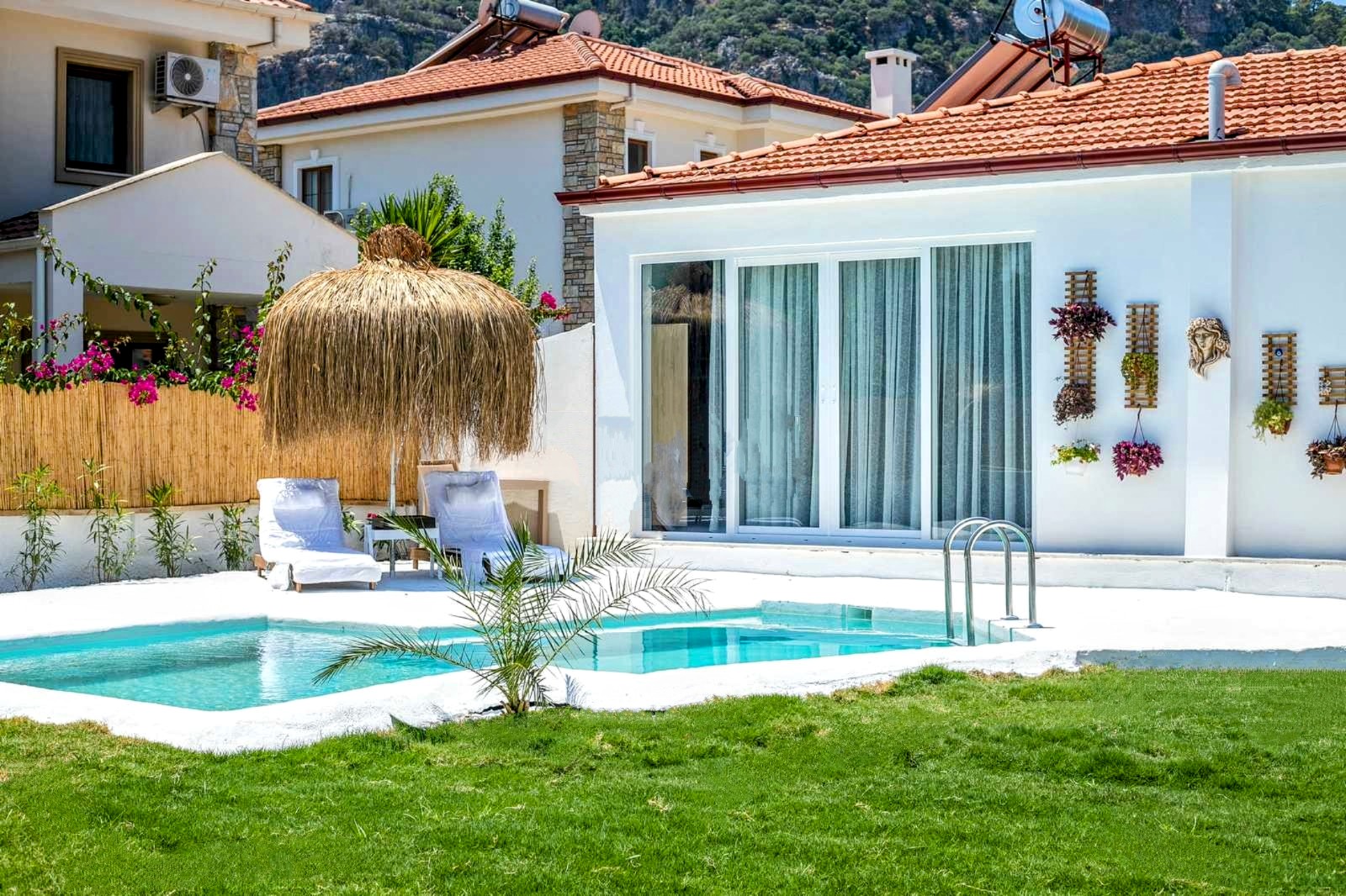 Villa Resmi