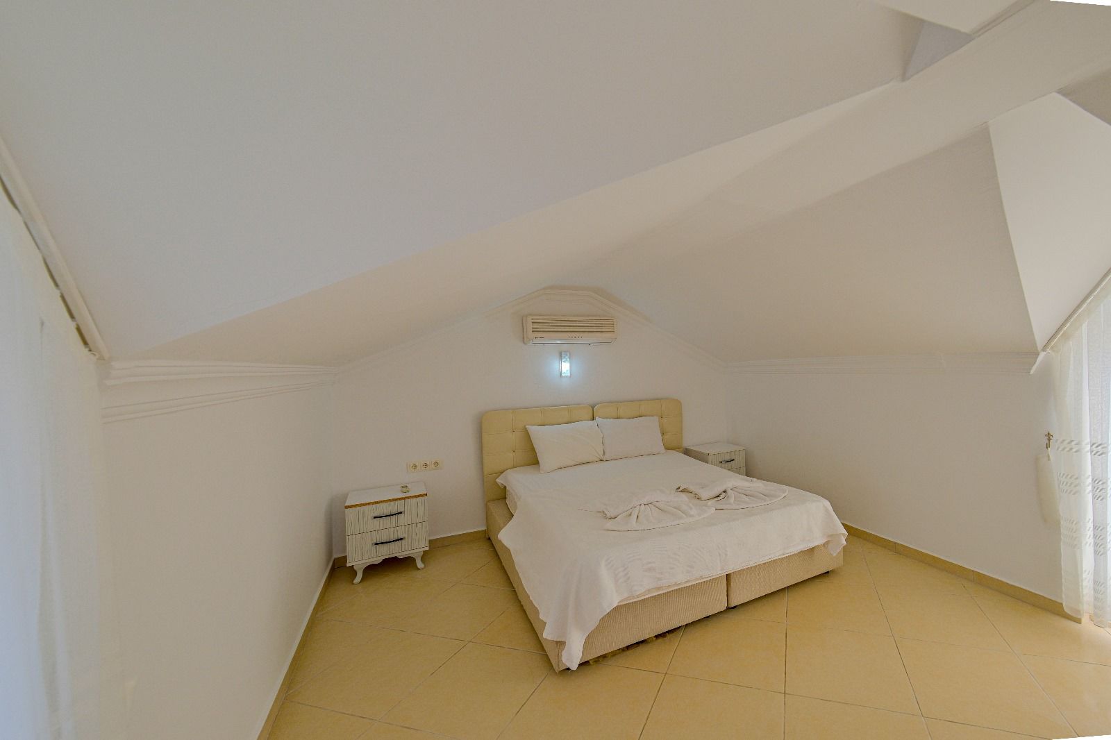 Villa Resmi